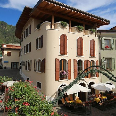 Garni Hotel Tignale Εξωτερικό φωτογραφία