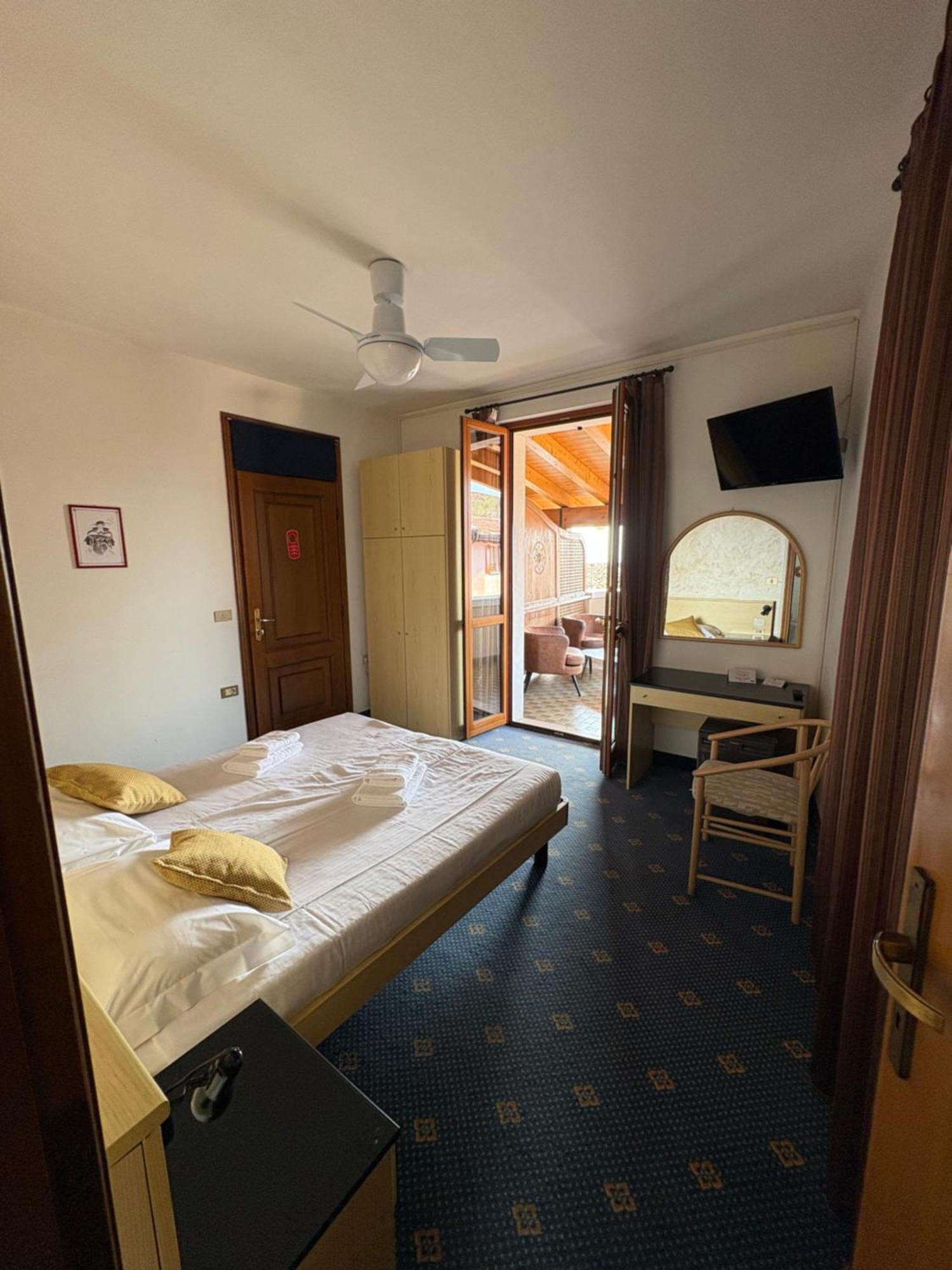 Garni Hotel Tignale Εξωτερικό φωτογραφία