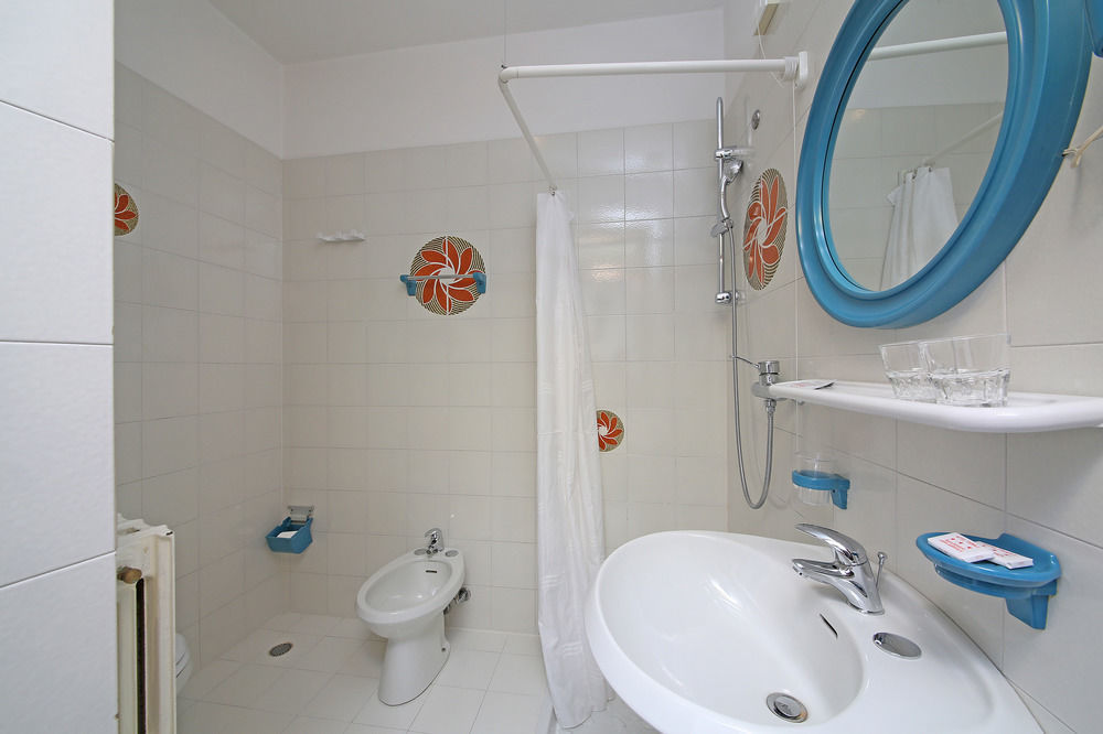 Garni Hotel Tignale Εξωτερικό φωτογραφία